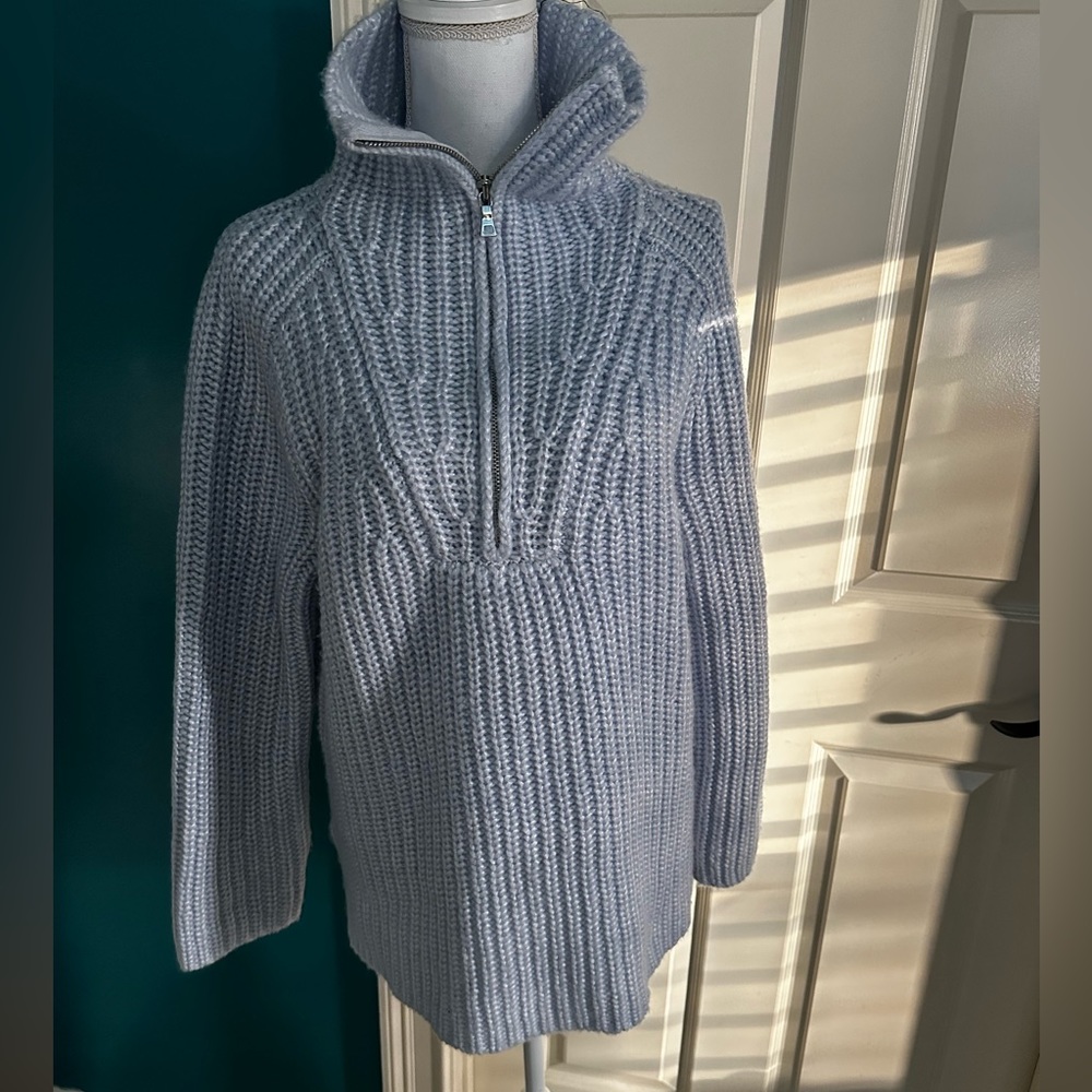 Ann Taylor Medium chunky warm wool sweater